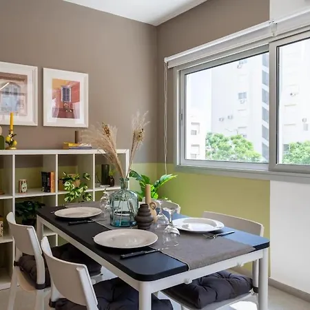 Cloudwalk 1- Bedroom In * Larnaca