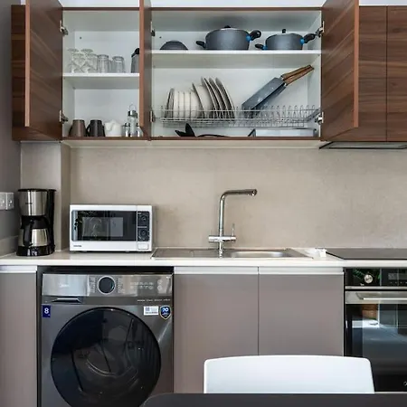 Cloudwalk 1- Bedroom In