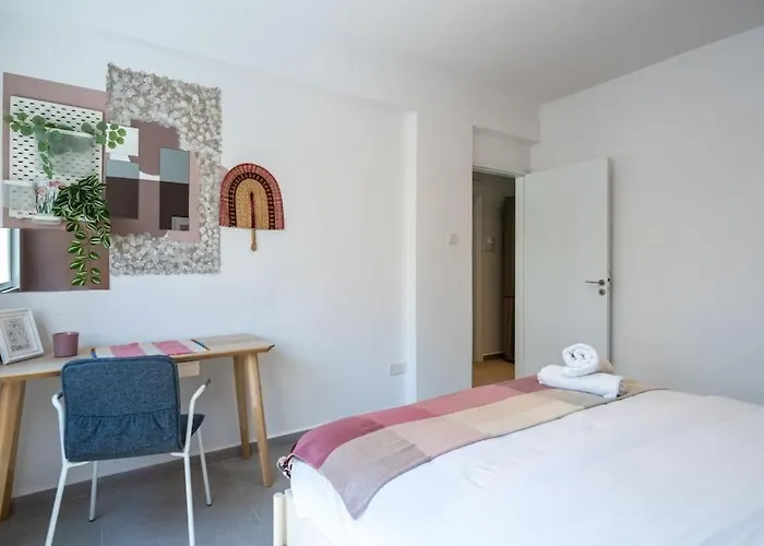 Cloudwalk 1- Bedroom In Lárnaca